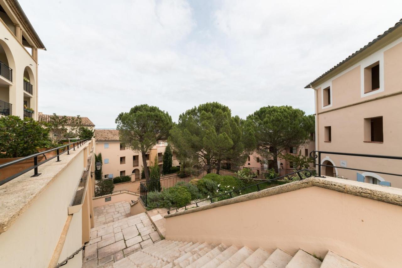 Village Pierre & Vacances Pont Royal En Provence Mallemort Eksteriør bilde