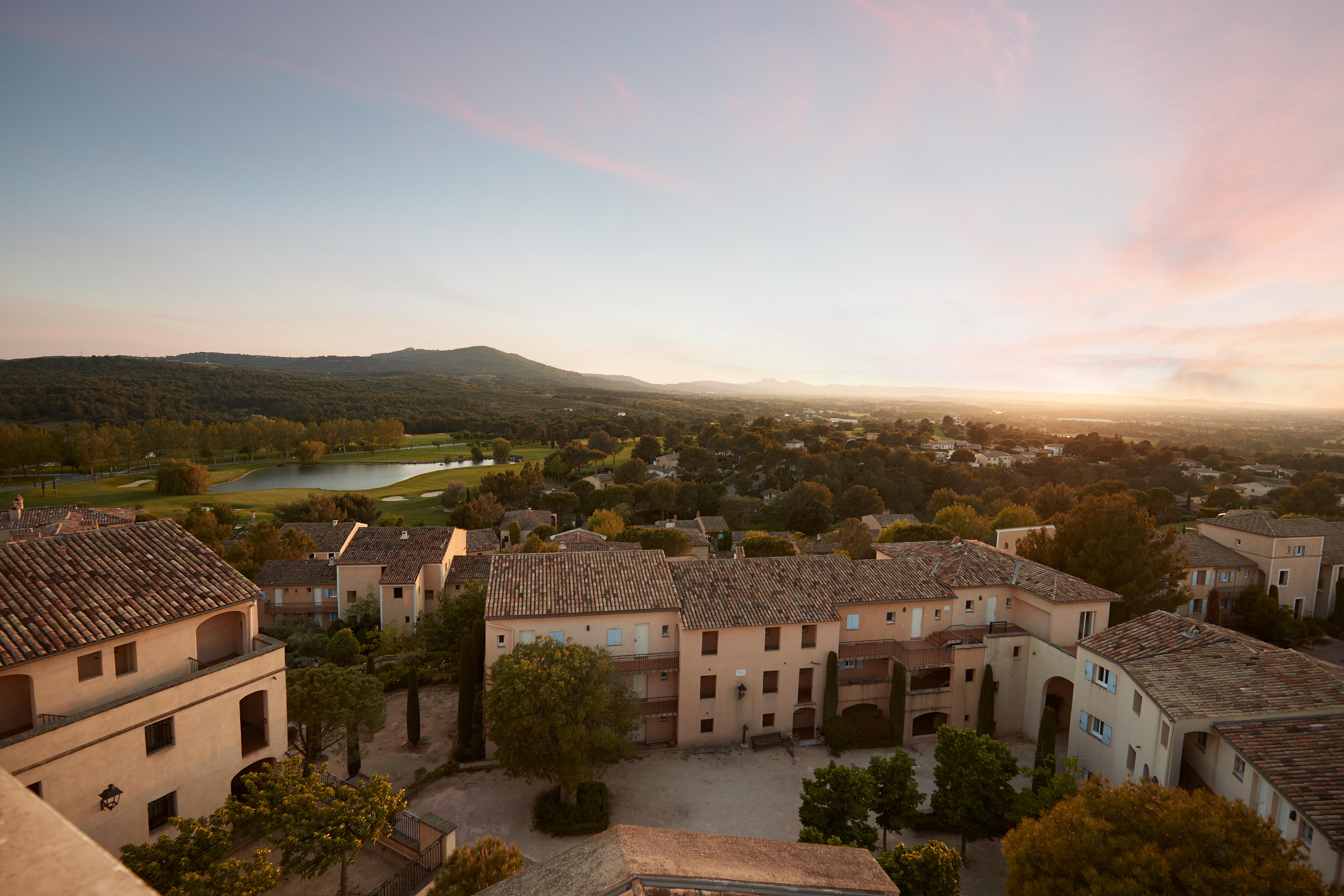 Village Pierre & Vacances Pont Royal En Provence Mallemort Eksteriør bilde