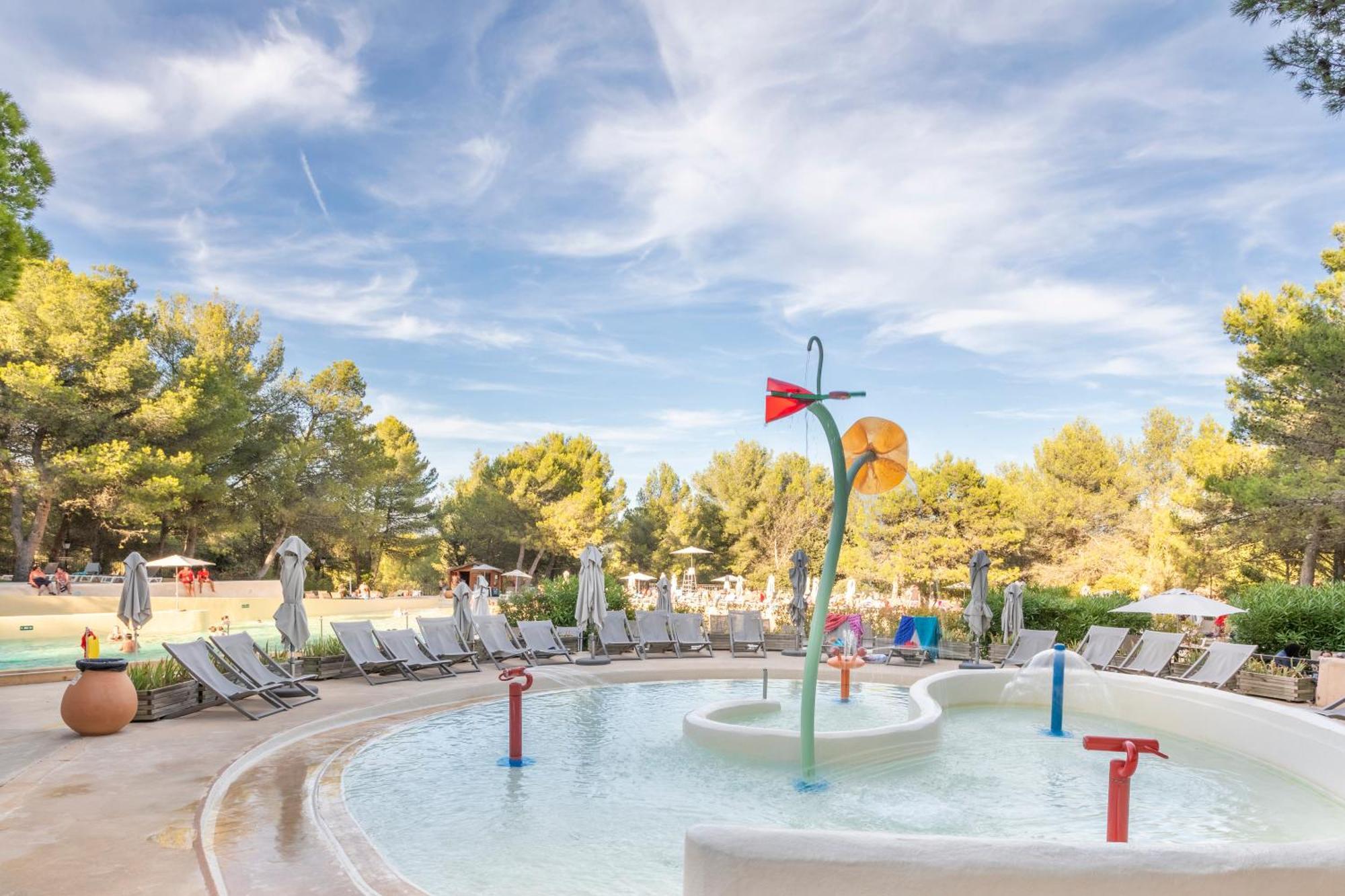 Village Pierre & Vacances Pont Royal En Provence Mallemort Eksteriør bilde
